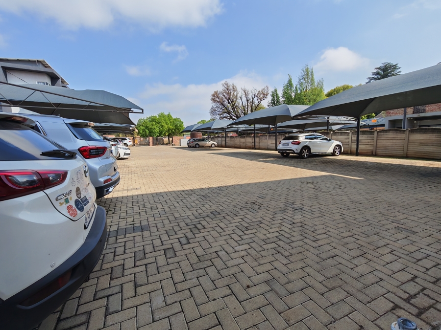 1 Bedroom Property for Sale in Kannoniers Park North West
